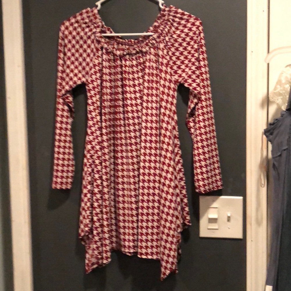 Houndstooth print blouse